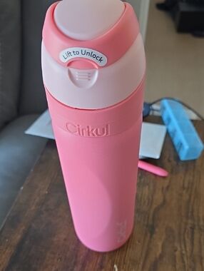 Cirkul Pink Water Bottle - Lift to Unlock Lid with Sip Cartrides
